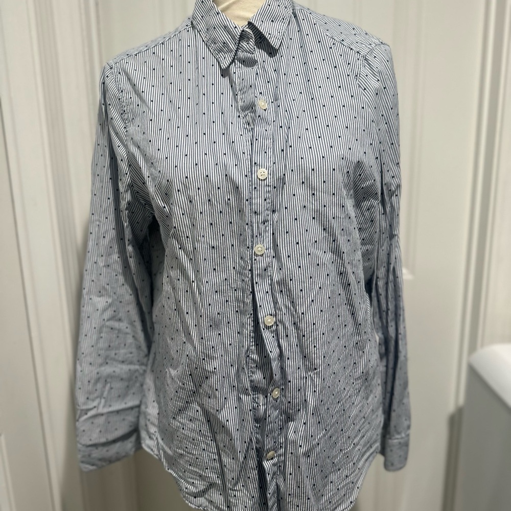 Banana Republic Men's Blue Pinstripe Shirt